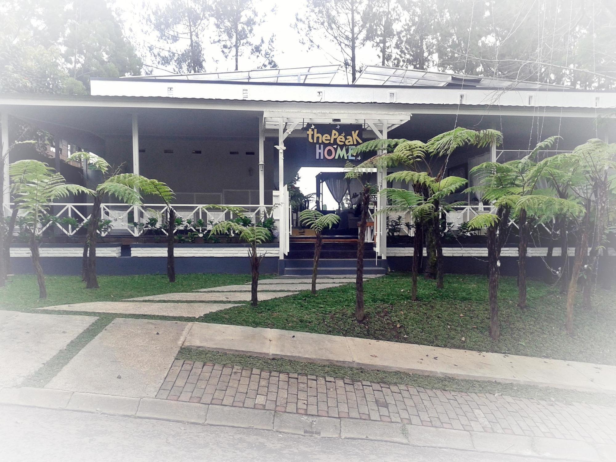 The Peak Home Lembang Εξωτερικό φωτογραφία
